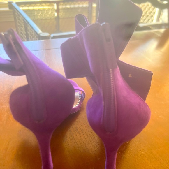 Betsy Johnson Women’s Friskyy Suede Bow Heels Pumps Purple Size 9.5 - Picture 3 of 8